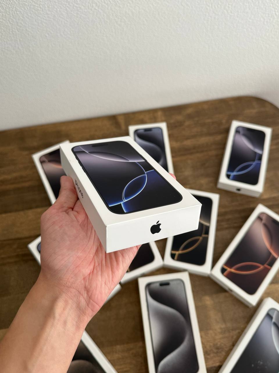 iPhone 16 Pro 1024gb (новый)